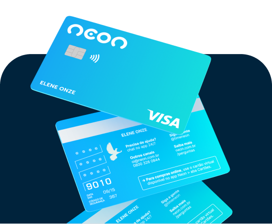 Três cartões de crédito Neon, um em cima do outro, mostrando frente e verso